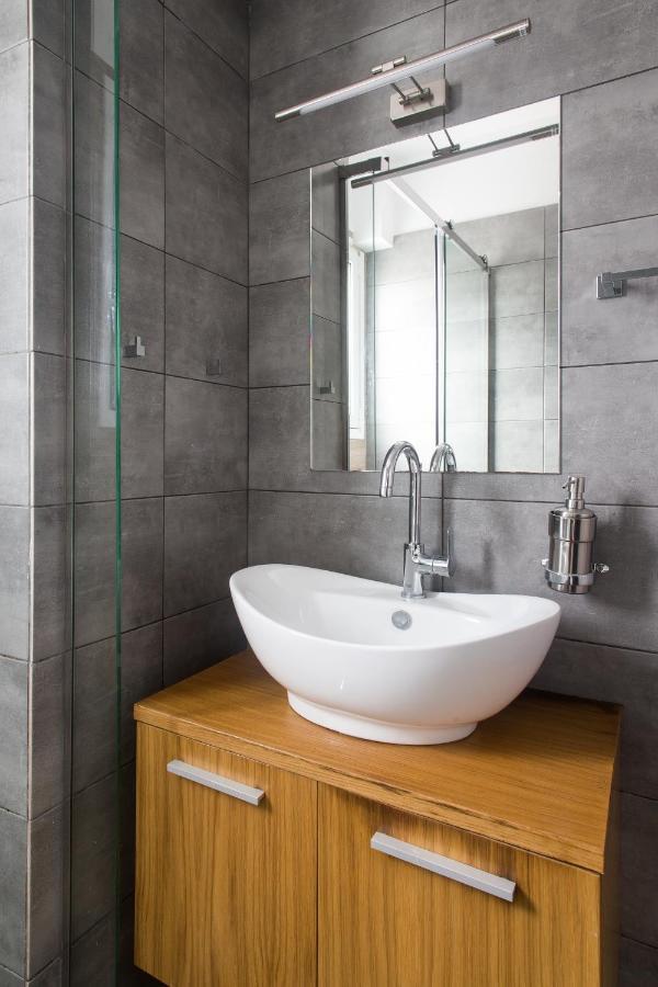 شقة أثينا  في Mystique 2 Bd Aparment By Blupine المظهر الخارجي الصورة